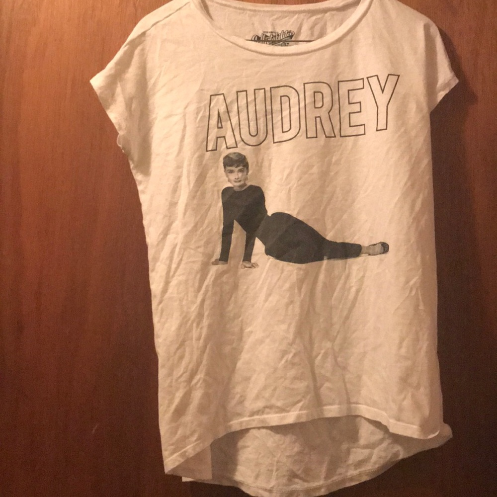 $5/25  Audrey Collectible Tee